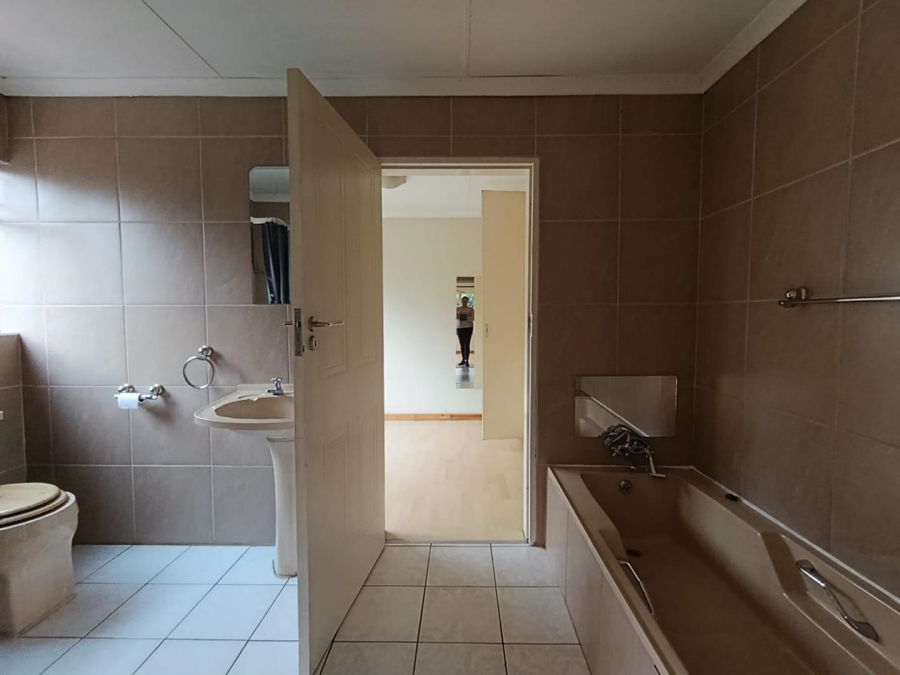 To Let 2 Bedroom Property for Rent in Pomona Gauteng