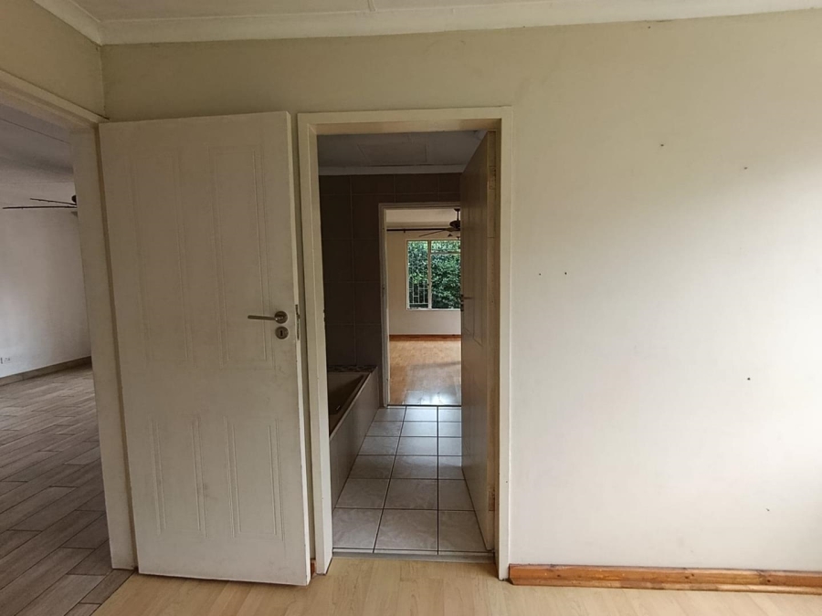 To Let 2 Bedroom Property for Rent in Pomona Gauteng