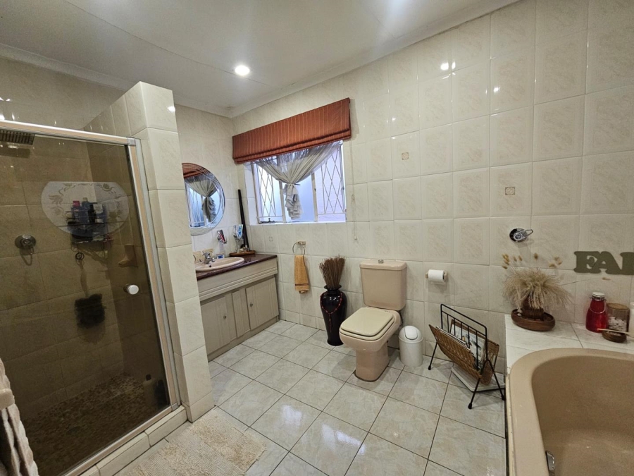 3 Bedroom Property for Sale in Verwoerdpark Gauteng