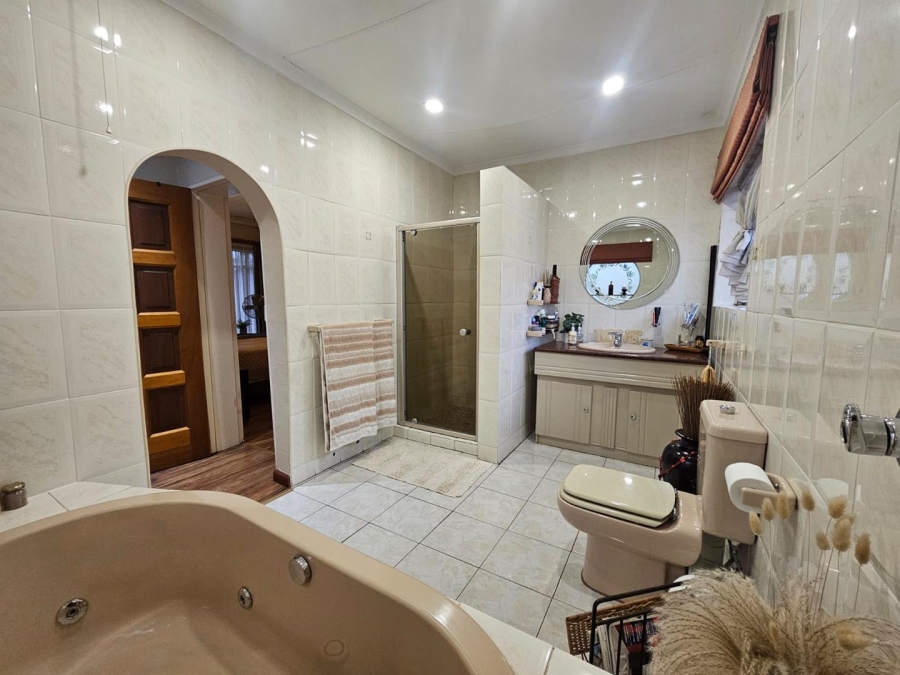 3 Bedroom Property for Sale in Verwoerdpark Gauteng