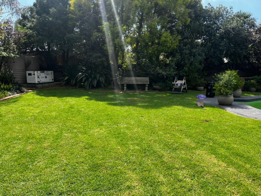 4 Bedroom Property for Sale in Farrarmere Gauteng