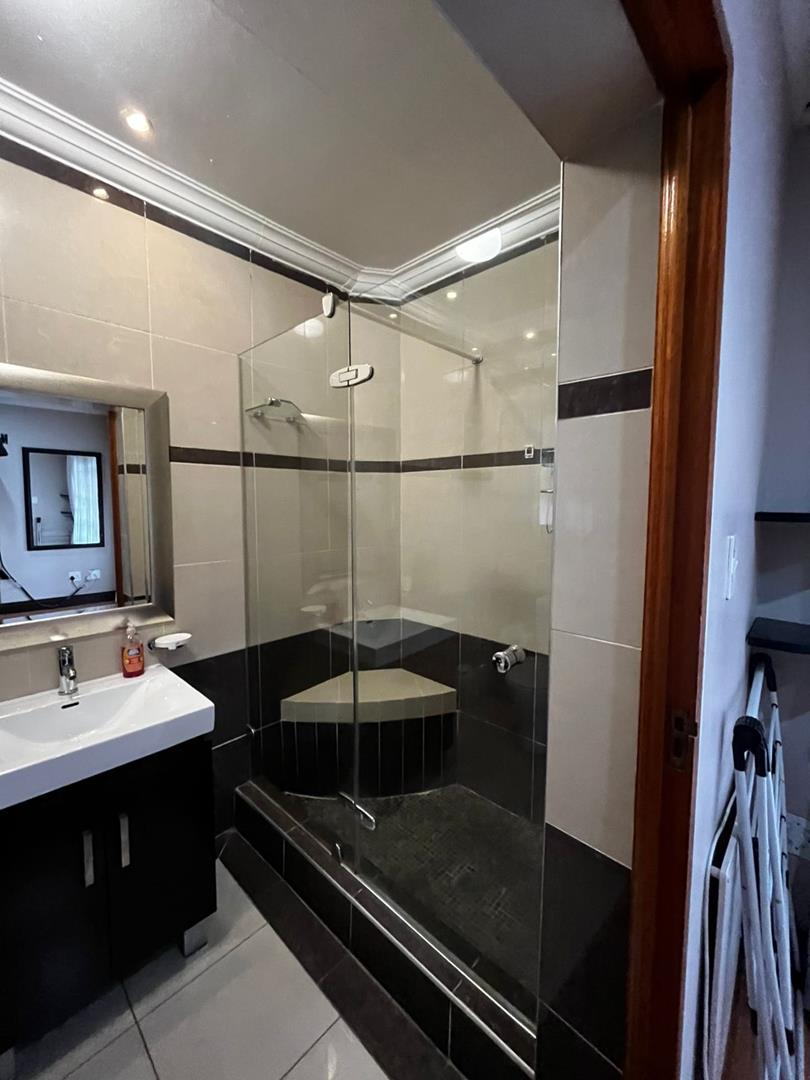 4 Bedroom Property for Sale in Farrarmere Gauteng