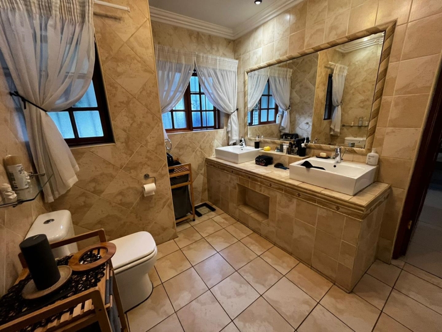 4 Bedroom Property for Sale in Farrarmere Gauteng