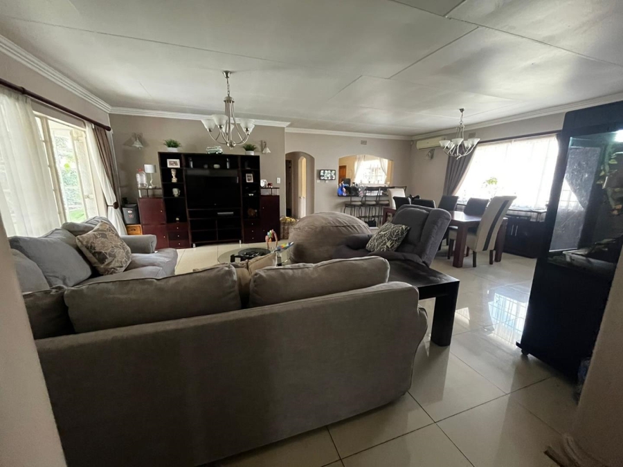 4 Bedroom Property for Sale in Farrarmere Gauteng