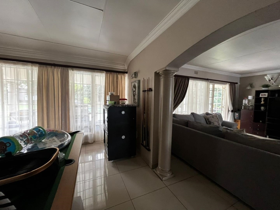 4 Bedroom Property for Sale in Farrarmere Gauteng