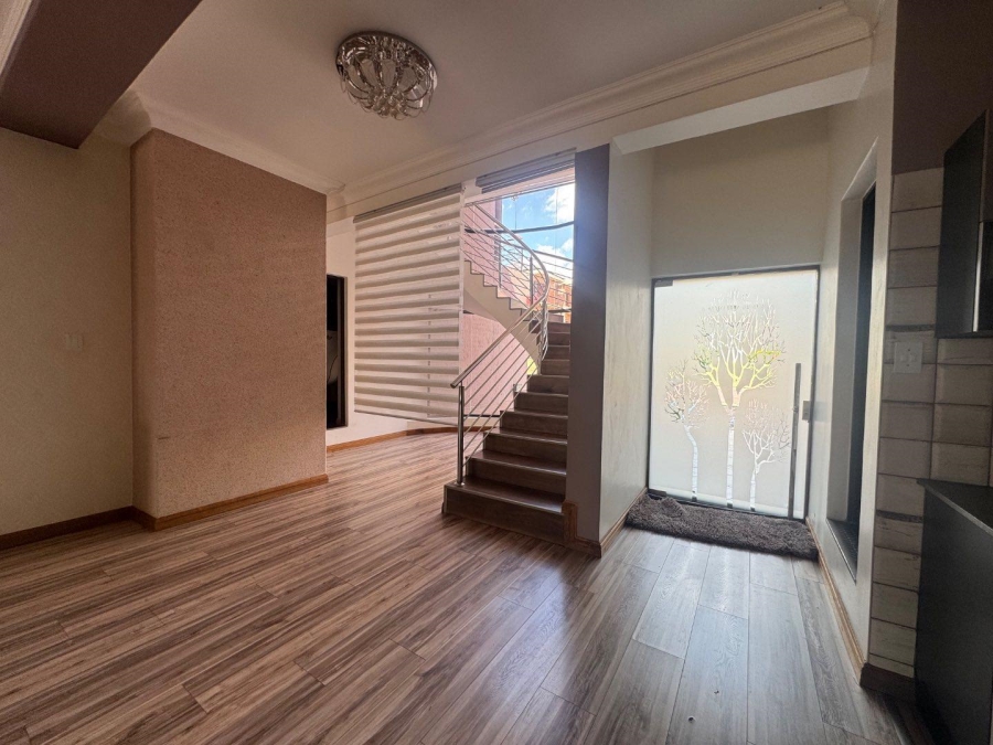 To Let 6 Bedroom Property for Rent in Amandasig Gauteng