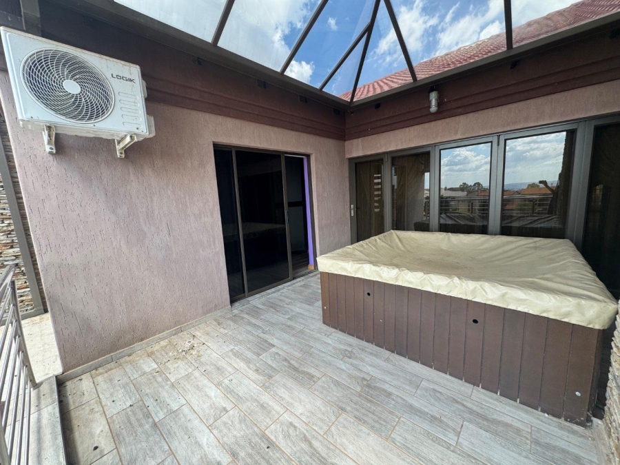 To Let 6 Bedroom Property for Rent in Amandasig Gauteng