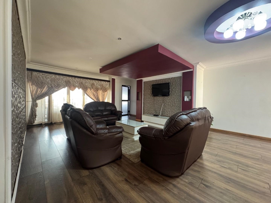 To Let 6 Bedroom Property for Rent in Amandasig Gauteng