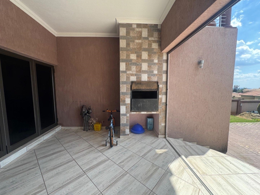 To Let 6 Bedroom Property for Rent in Amandasig Gauteng