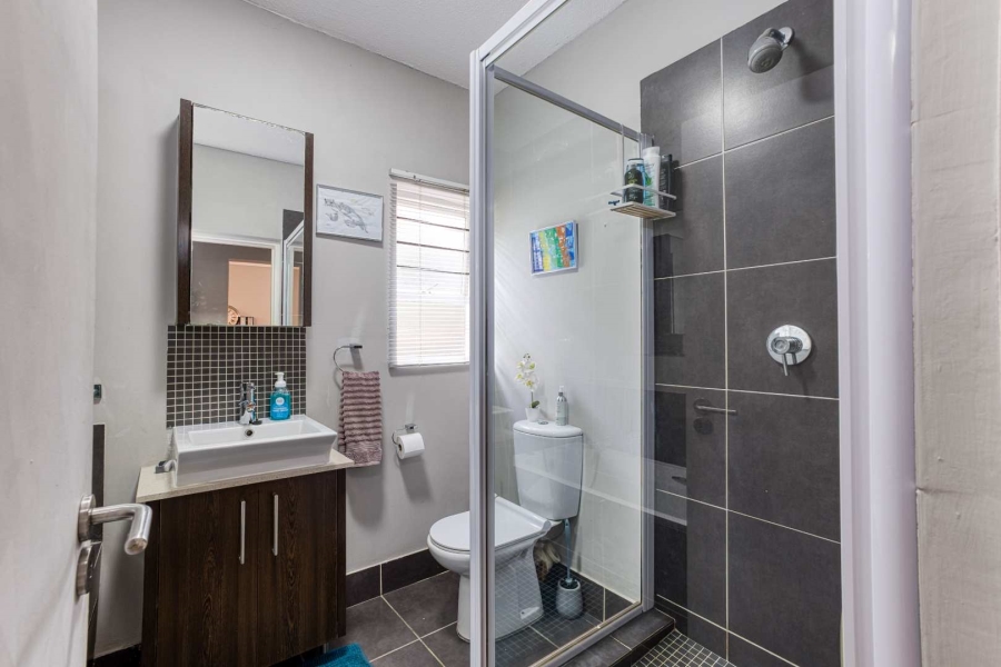 2 Bedroom Property for Sale in Douglasdale Gauteng