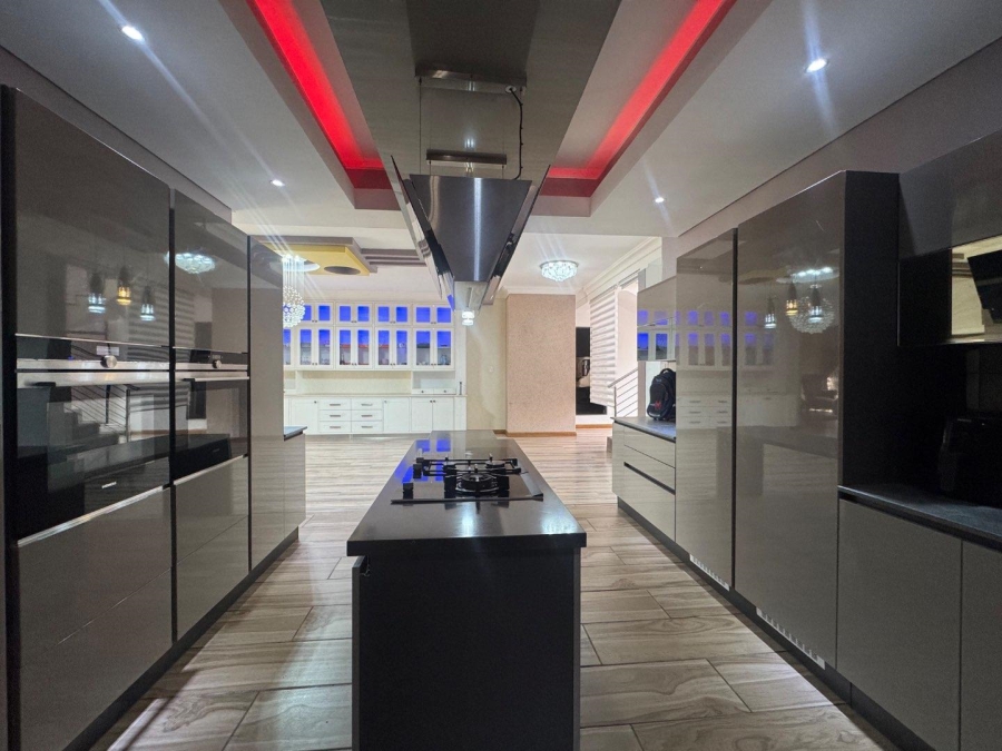 6 Bedroom Property for Sale in Amandasig Gauteng