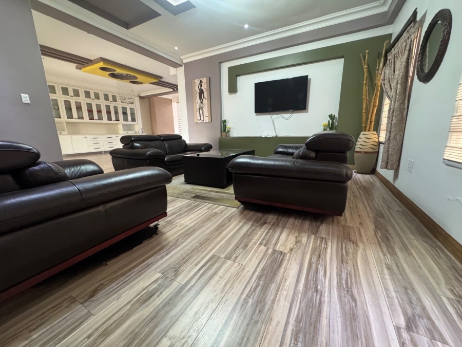 6 Bedroom Property for Sale in Amandasig Gauteng