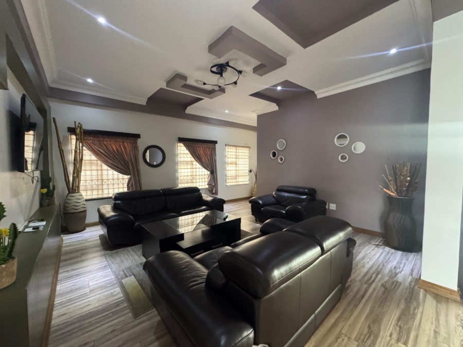 6 Bedroom Property for Sale in Amandasig Gauteng