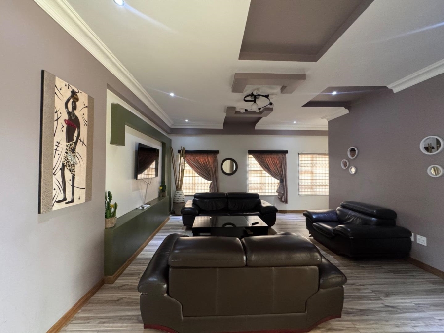 6 Bedroom Property for Sale in Amandasig Gauteng