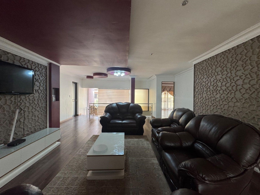 6 Bedroom Property for Sale in Amandasig Gauteng