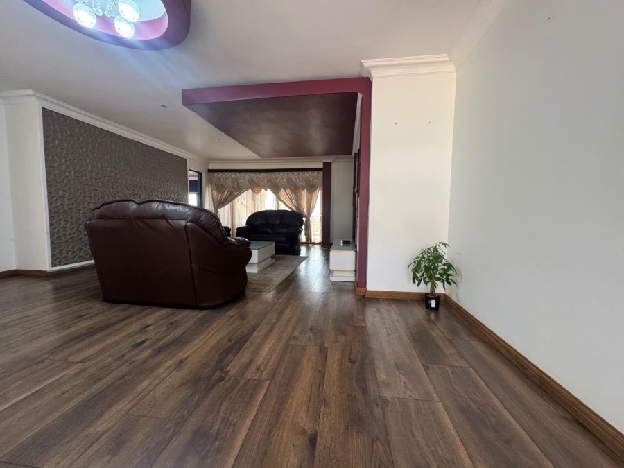 6 Bedroom Property for Sale in Amandasig Gauteng