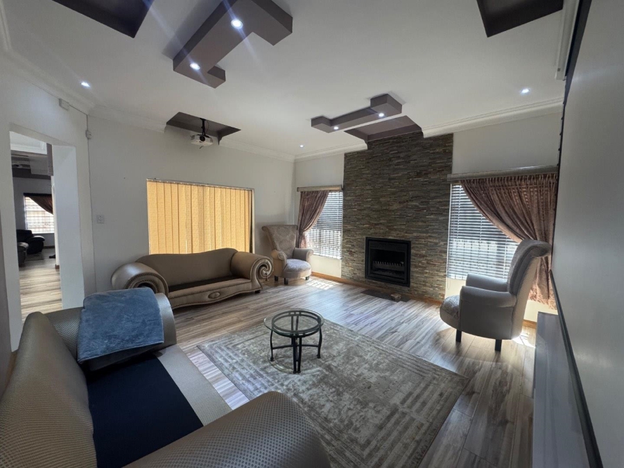 6 Bedroom Property for Sale in Amandasig Gauteng