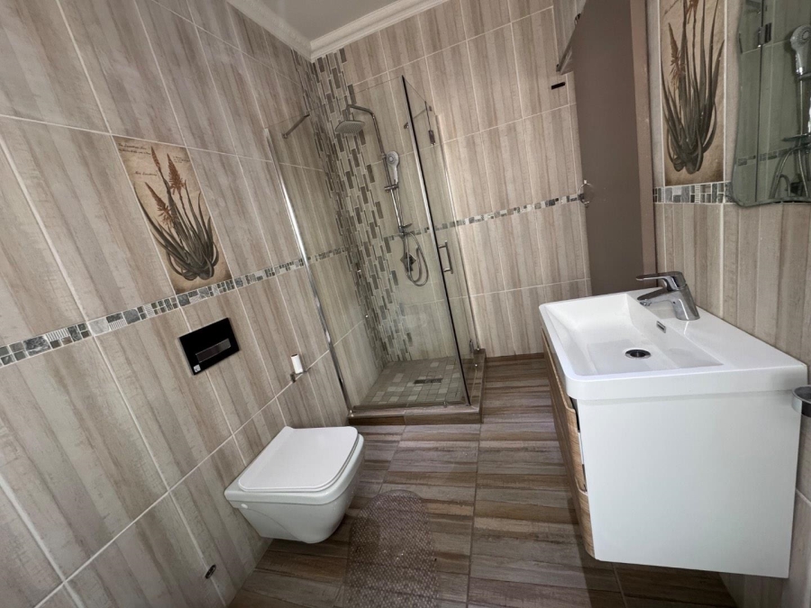 6 Bedroom Property for Sale in Amandasig Gauteng