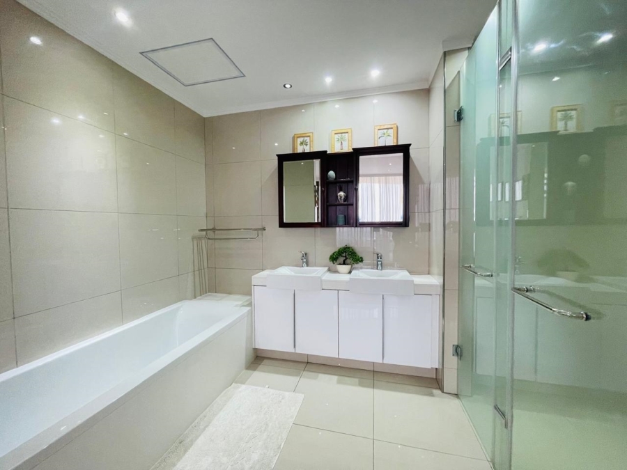 To Let 2 Bedroom Property for Rent in Morningside Gauteng