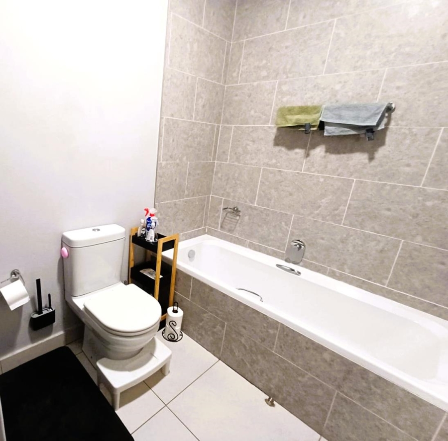 2 Bedroom Property for Sale in Ferndale Gauteng