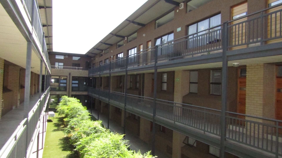 To Let 1 Bedroom Property for Rent in Ferndale Gauteng