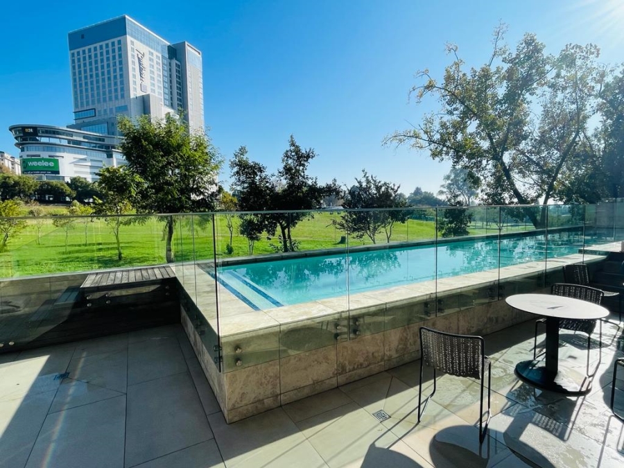 To Let 2 Bedroom Property for Rent in Sandown Gauteng