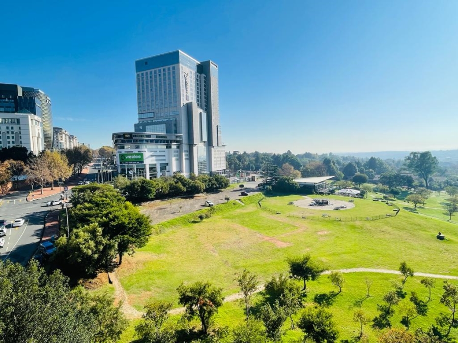 To Let 2 Bedroom Property for Rent in Sandown Gauteng