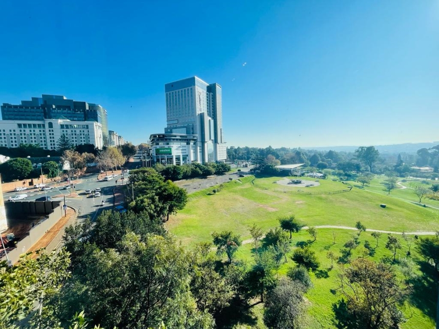 To Let 2 Bedroom Property for Rent in Sandown Gauteng