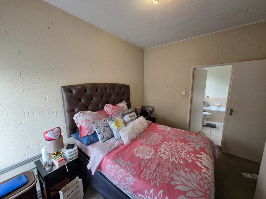 1 Bedroom Property for Sale in Ferndale Gauteng