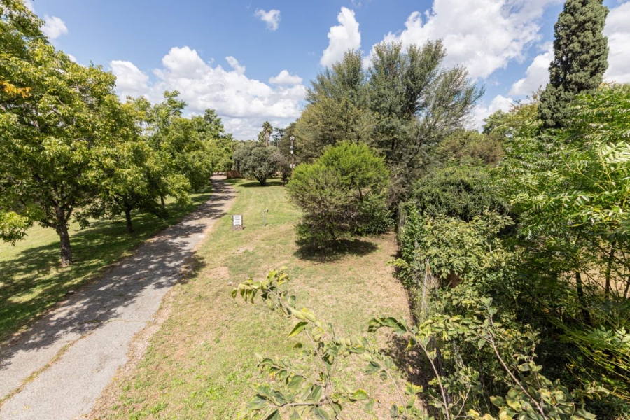 6 Bedroom Property for Sale in Rietvallei A H Gauteng