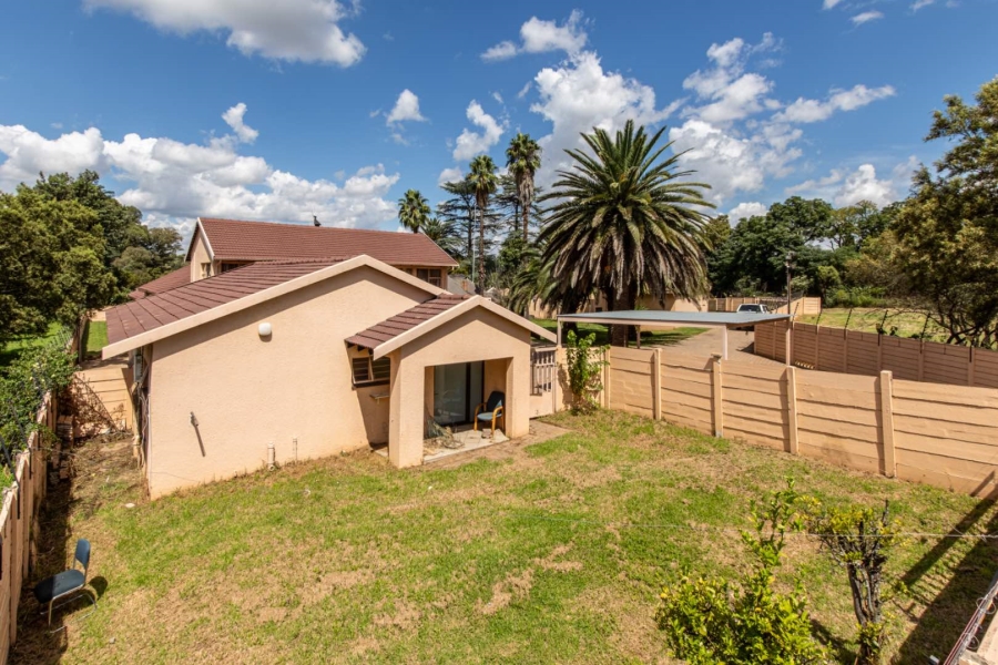 6 Bedroom Property for Sale in Rietvallei A H Gauteng