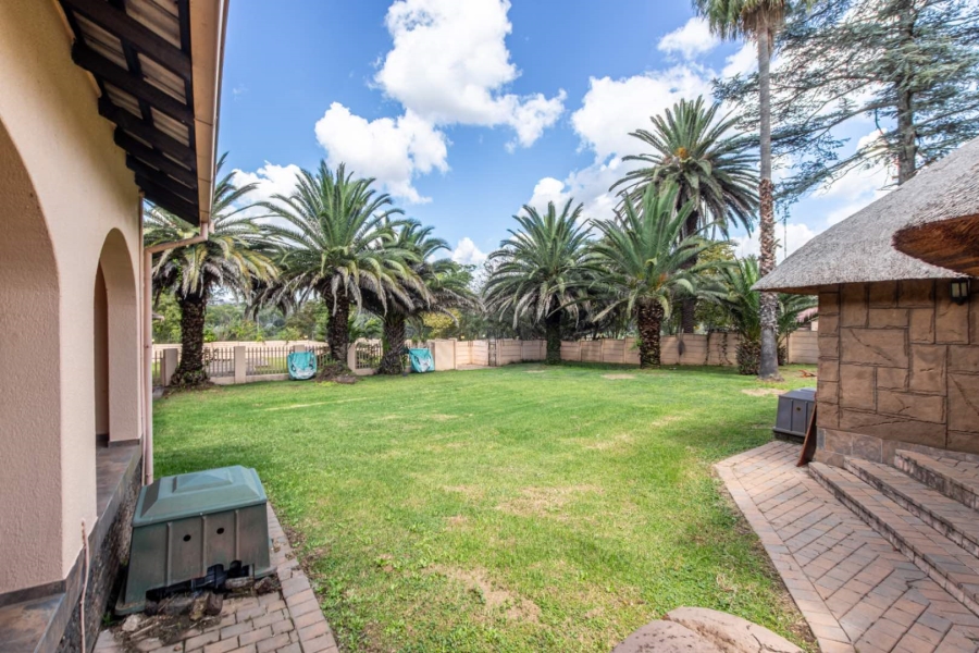 6 Bedroom Property for Sale in Rietvallei A H Gauteng