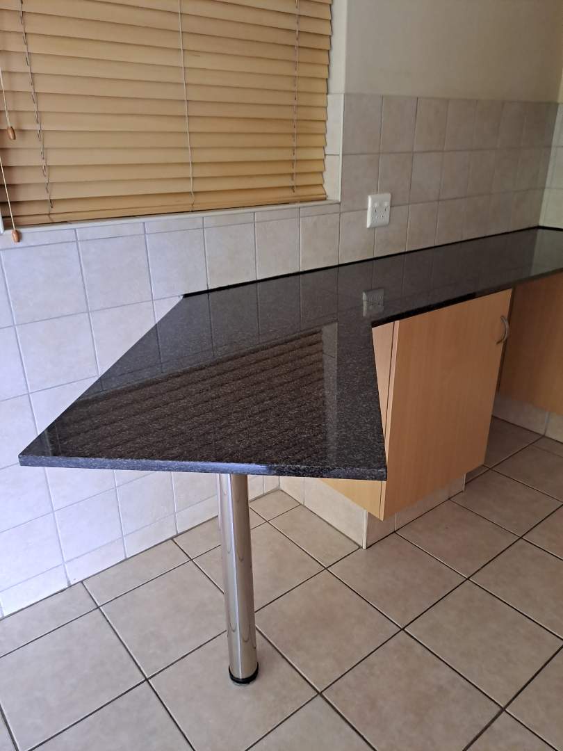 To Let 1 Bedroom Property for Rent in Nieuw Muckleneuk Gauteng