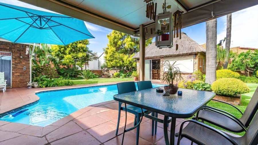 5 Bedroom Property for Sale in Terenure Gauteng