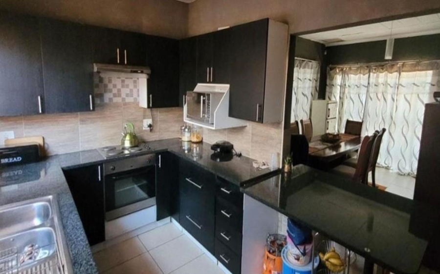 2 Bedroom Property for Sale in Birch Acres Gauteng