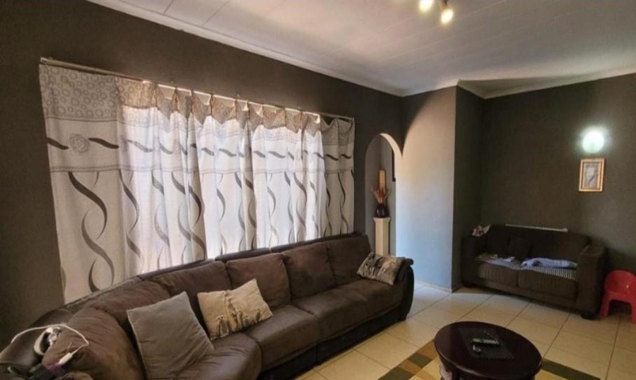 2 Bedroom Property for Sale in Birch Acres Gauteng