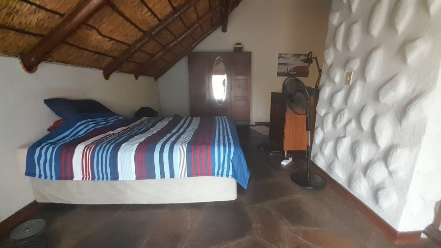 4 Bedroom Property for Sale in Glen Marais Gauteng
