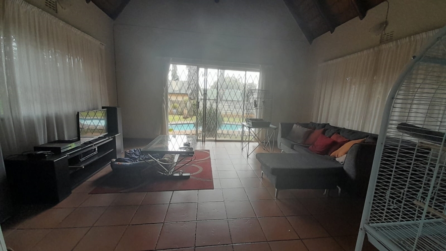 4 Bedroom Property for Sale in Glen Marais Gauteng