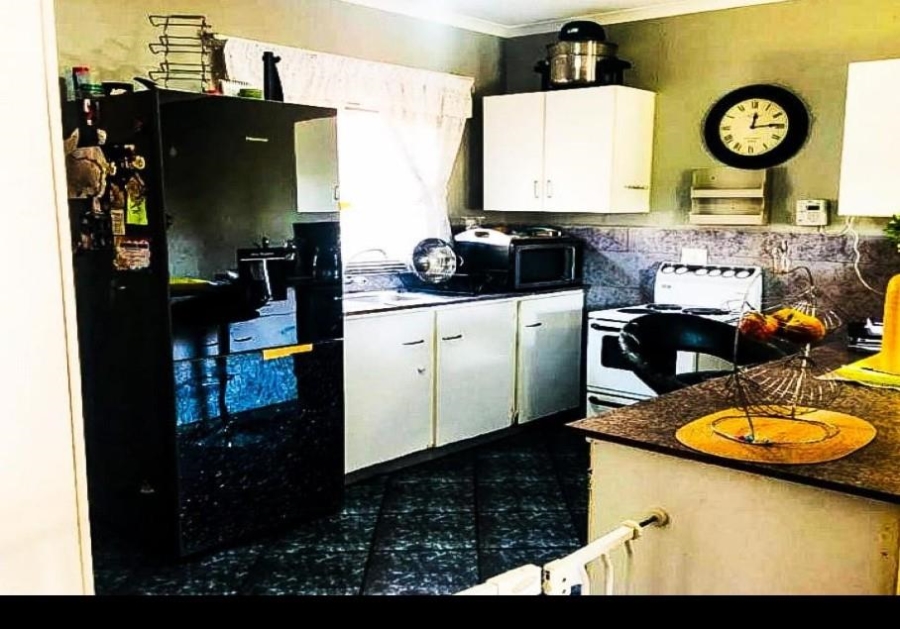 2 Bedroom Property for Sale in Birchleigh Gauteng