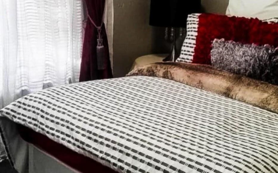 2 Bedroom Property for Sale in Birchleigh Gauteng