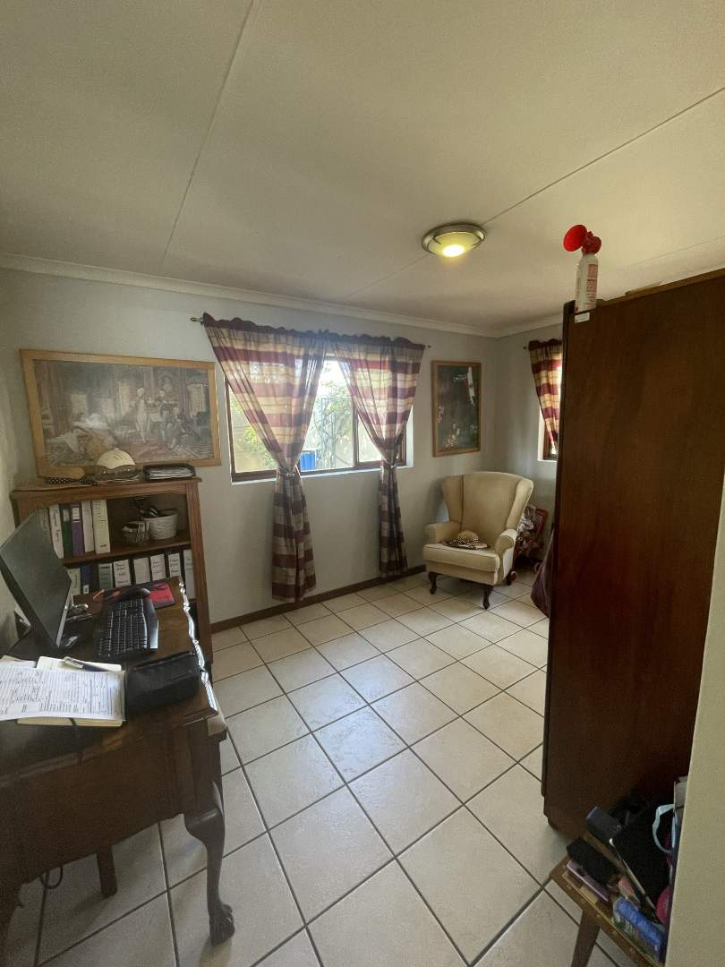 4 Bedroom Property for Sale in Woodlands Gauteng