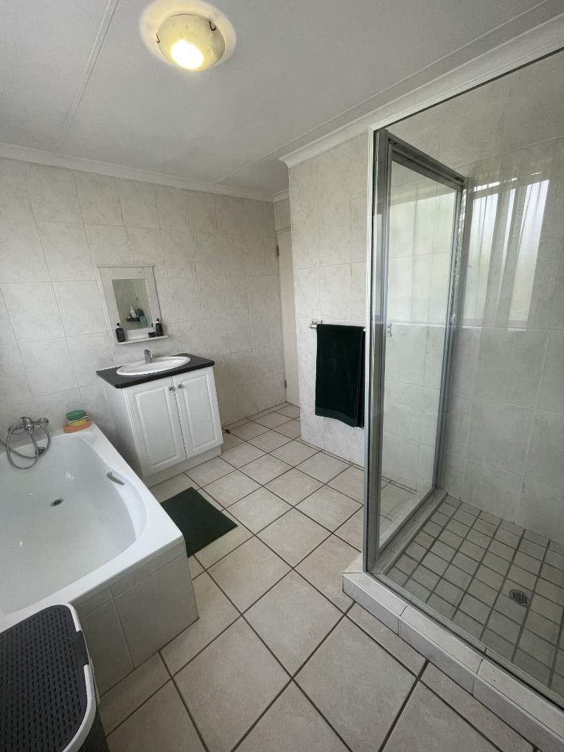 4 Bedroom Property for Sale in Woodlands Gauteng