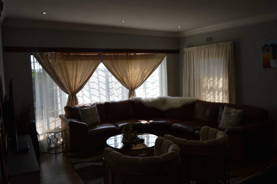 4 Bedroom Property for Sale in Brackenhurst Gauteng