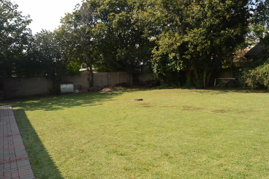 4 Bedroom Property for Sale in Brackenhurst Gauteng