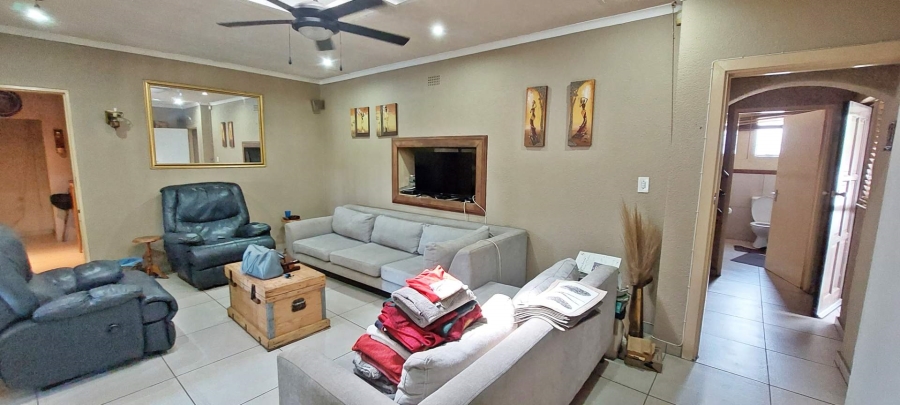 4 Bedroom Property for Sale in Brackendowns Gauteng