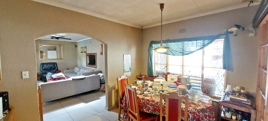 4 Bedroom Property for Sale in Brackendowns Gauteng