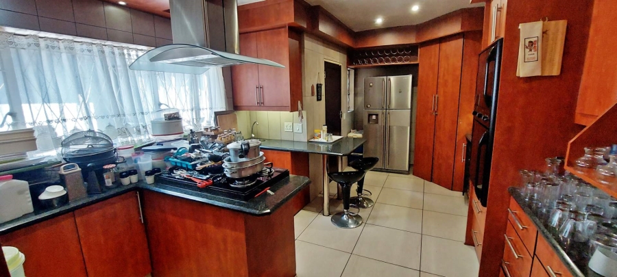 4 Bedroom Property for Sale in Brackendowns Gauteng