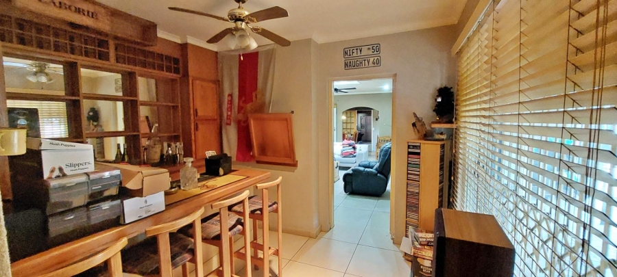 4 Bedroom Property for Sale in Brackendowns Gauteng