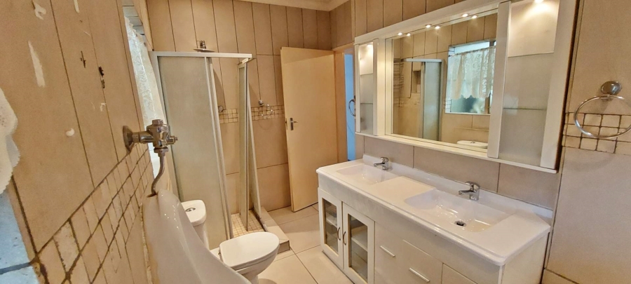 4 Bedroom Property for Sale in Brackendowns Gauteng