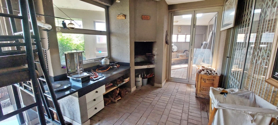 4 Bedroom Property for Sale in Brackendowns Gauteng